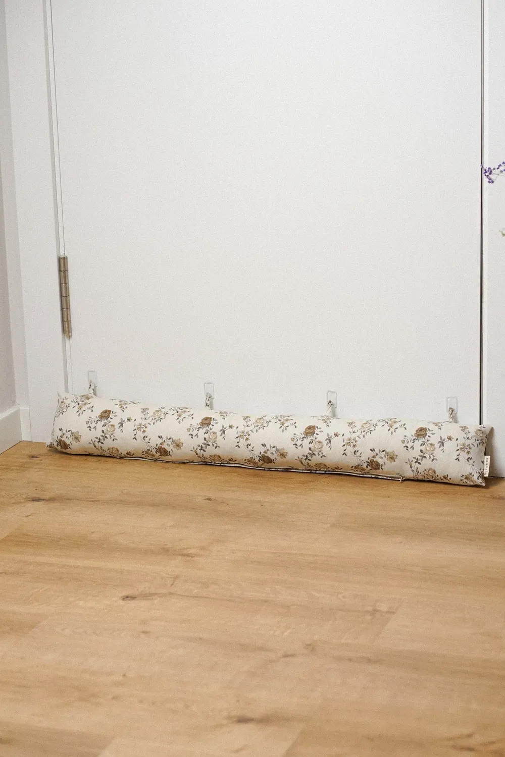De La Mur Bara trekkstopper beige blomster 86 cm