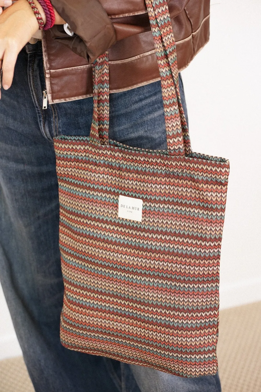 De La Mur Fron totebag 35x36x9 cm glidelås geometrisk