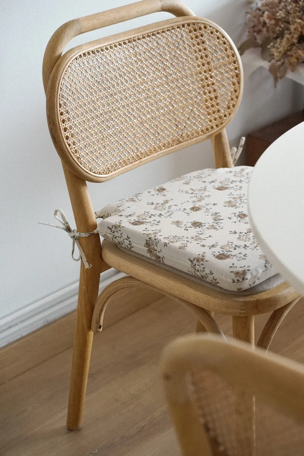 De La Mur Bara stolpute 40x40 blomstret beige