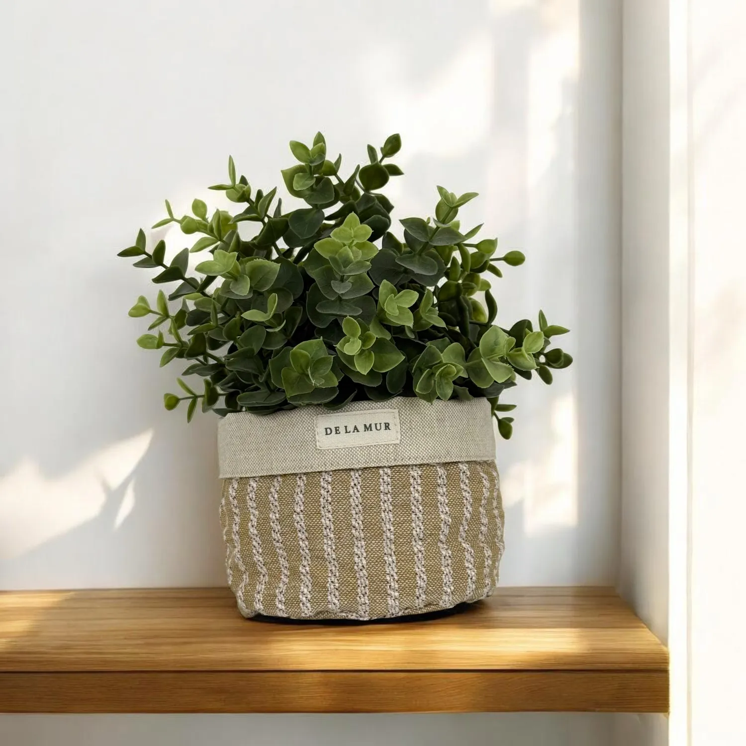 De La Mur Sage liten kurv beige stripet