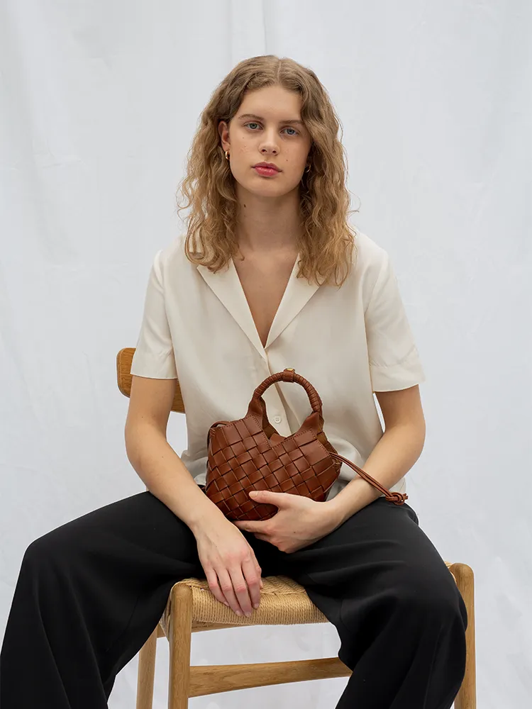 Calajade Misu Mini crossbody nutmeg skinn