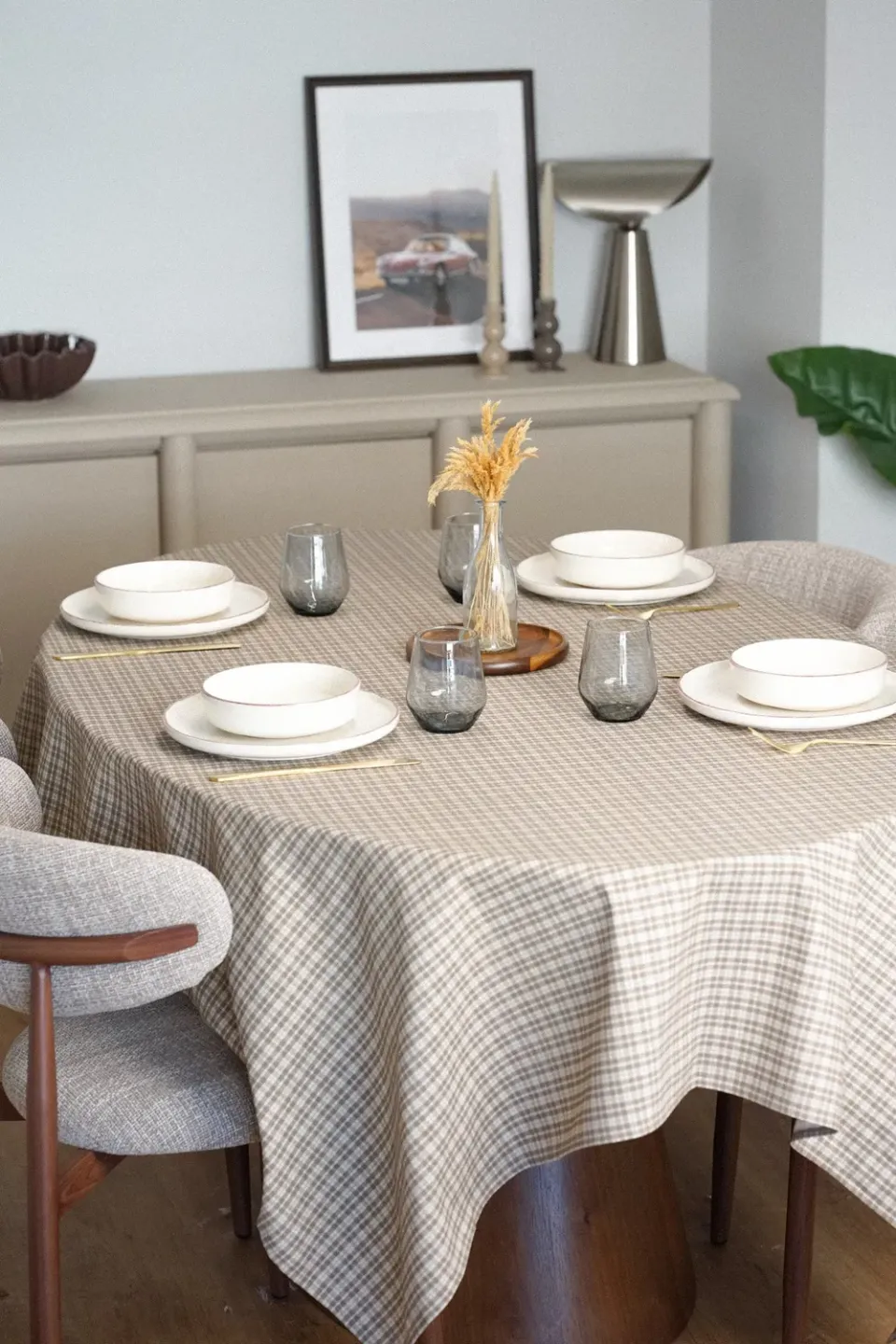 De La Mur Mantel Cast duk 150x150 rutete brun