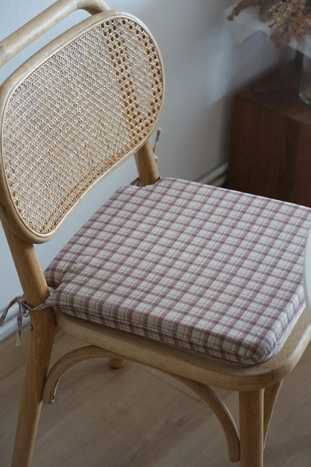 De La Mur Libe stolpute 40x40 rutet rosa