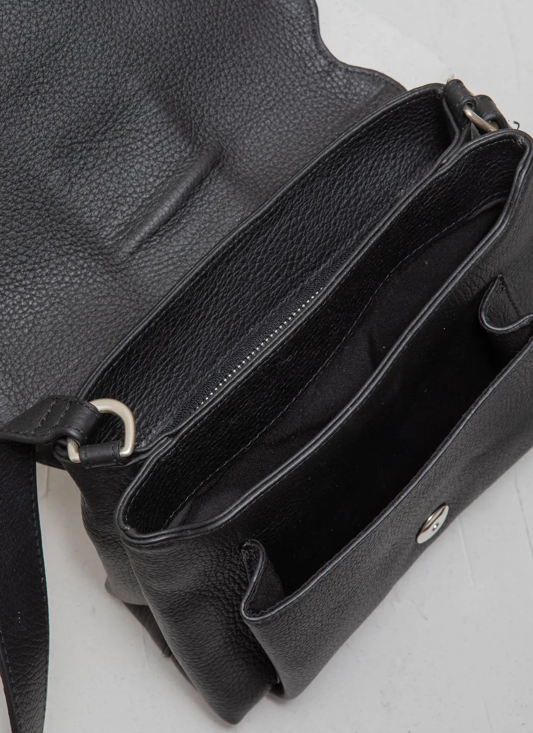 Cala Jade Nami Mini crossbody svart 3-rom skinn