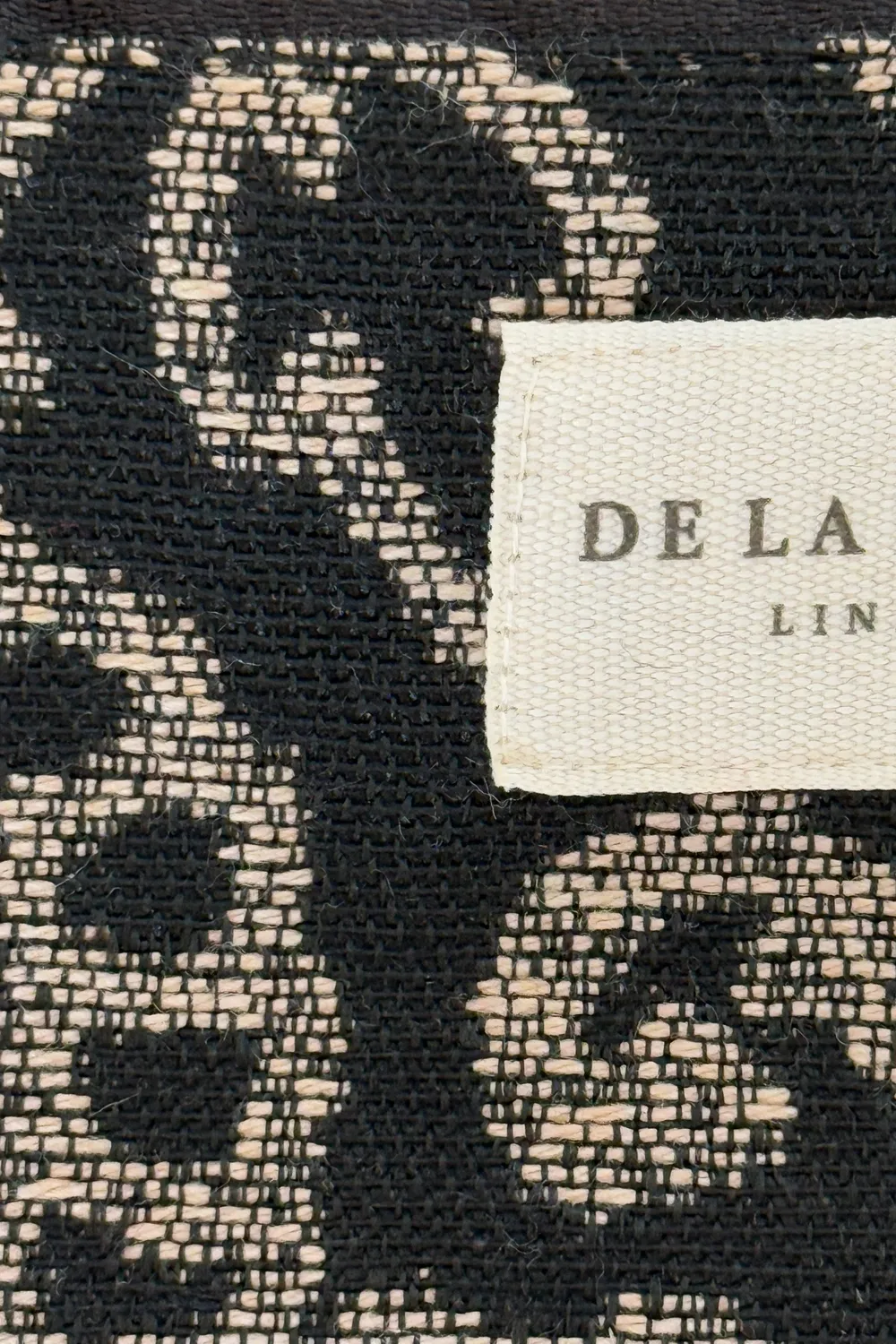 De La Mur Teide mobilveske 12x18 cm svart blomstret