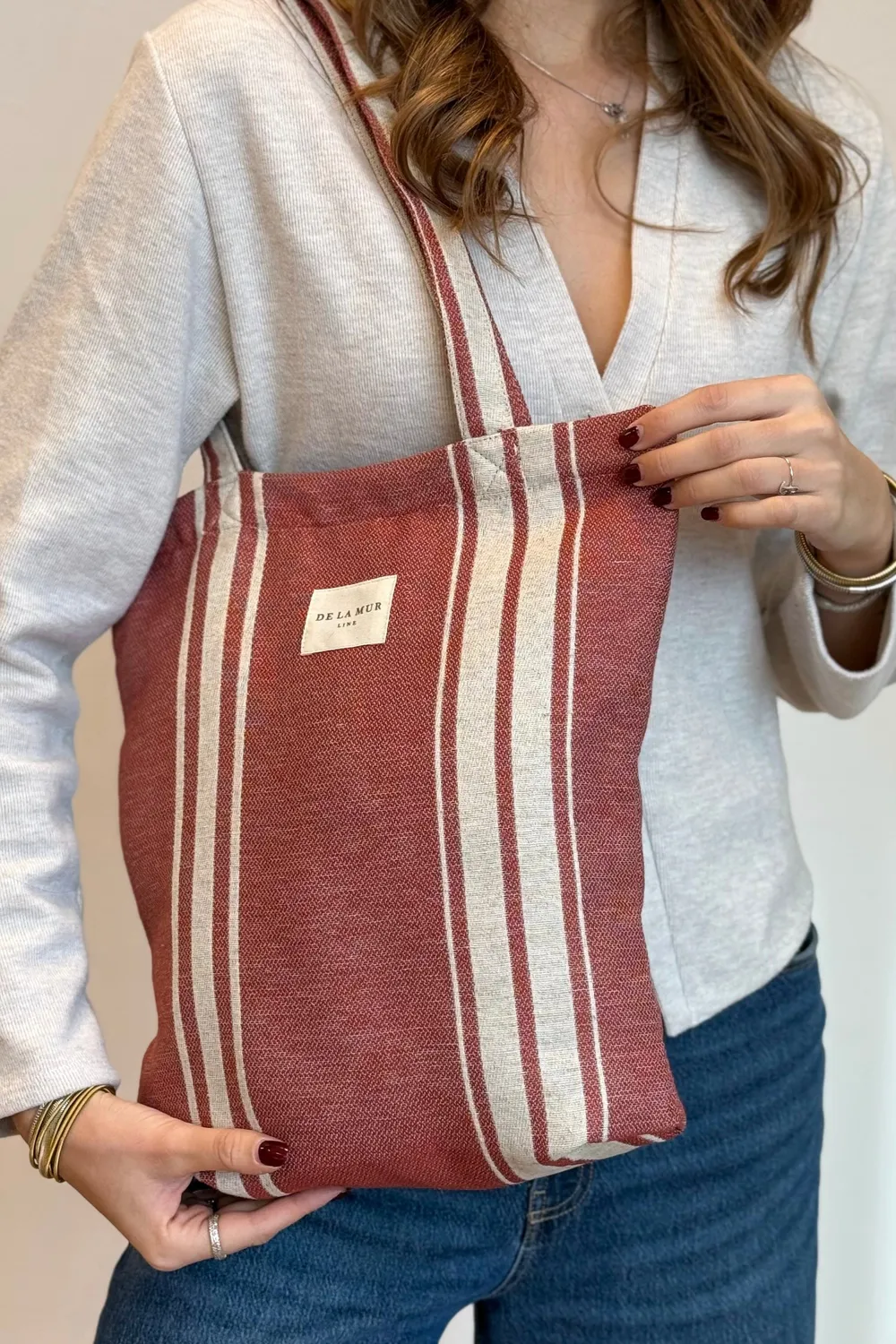 De La Mur Calido liten tote bag stripet terrakotta