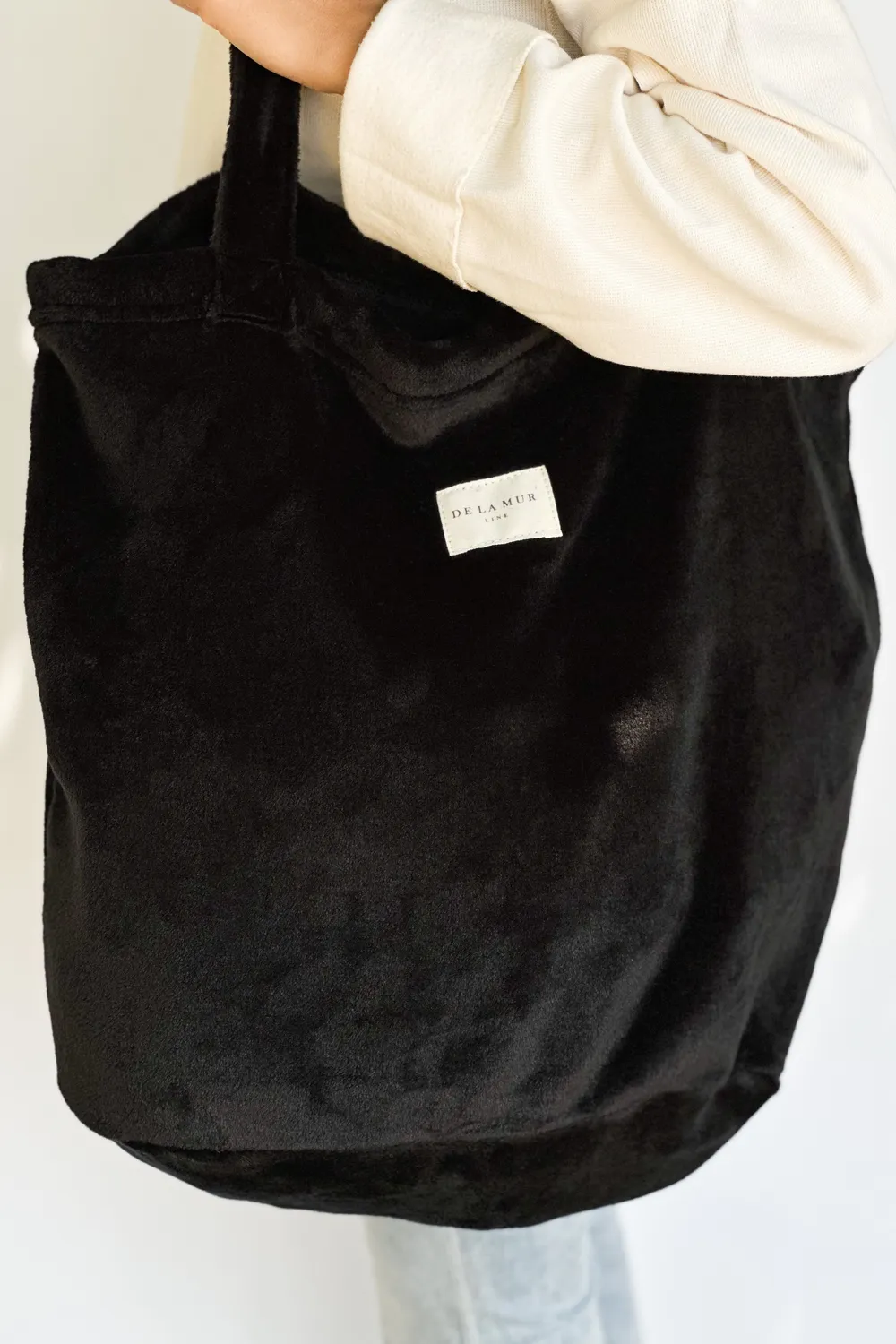 De La Mur Noir shopper stor svart pelsstoff