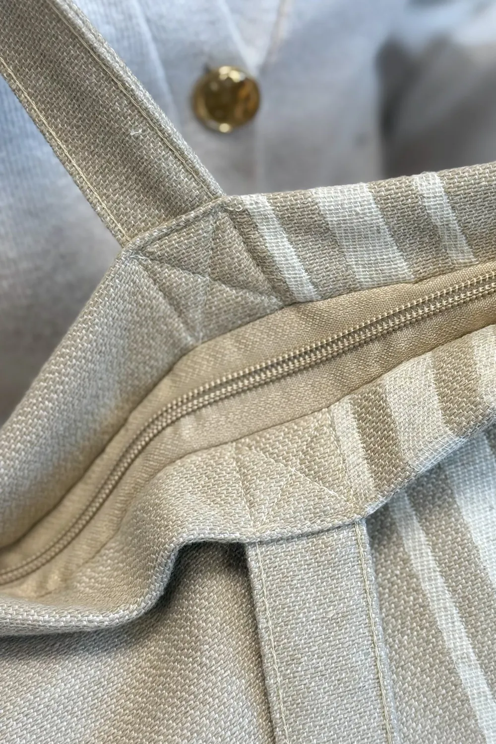 De La Mur Carre shopper stor beige stripet