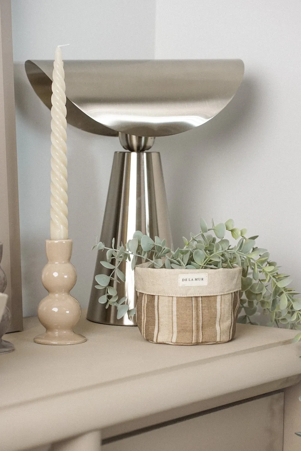 De La Mur Soro kurv liten stripet beige brun 11,5 cm