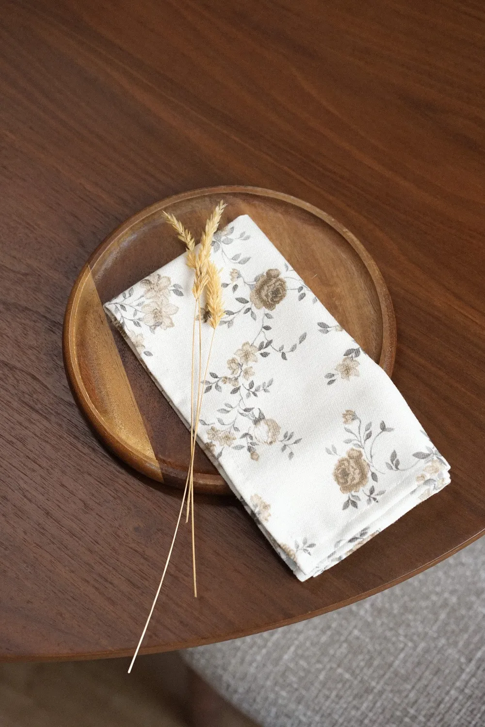 De La Mur Bara serviett 40x40 cm beige blomstret