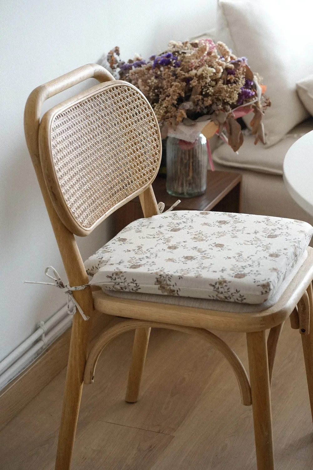 De La Mur Bara stolpute 40x40 blomstret beige
