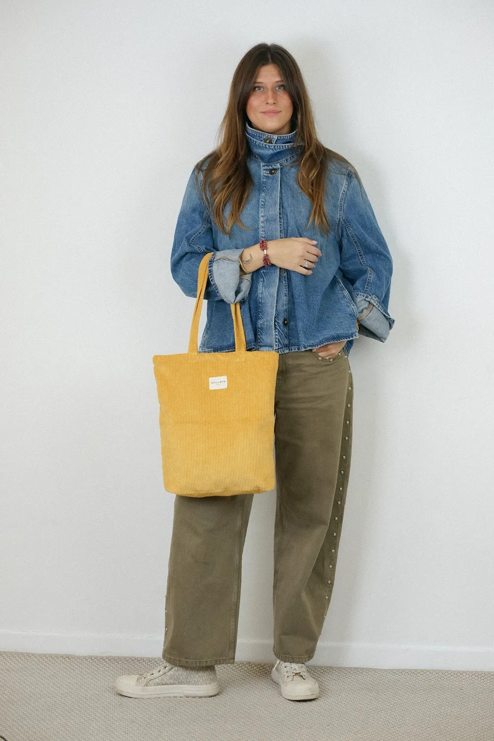 De La Mur Taz totebag sennepsgul kordfløyel med glidelås