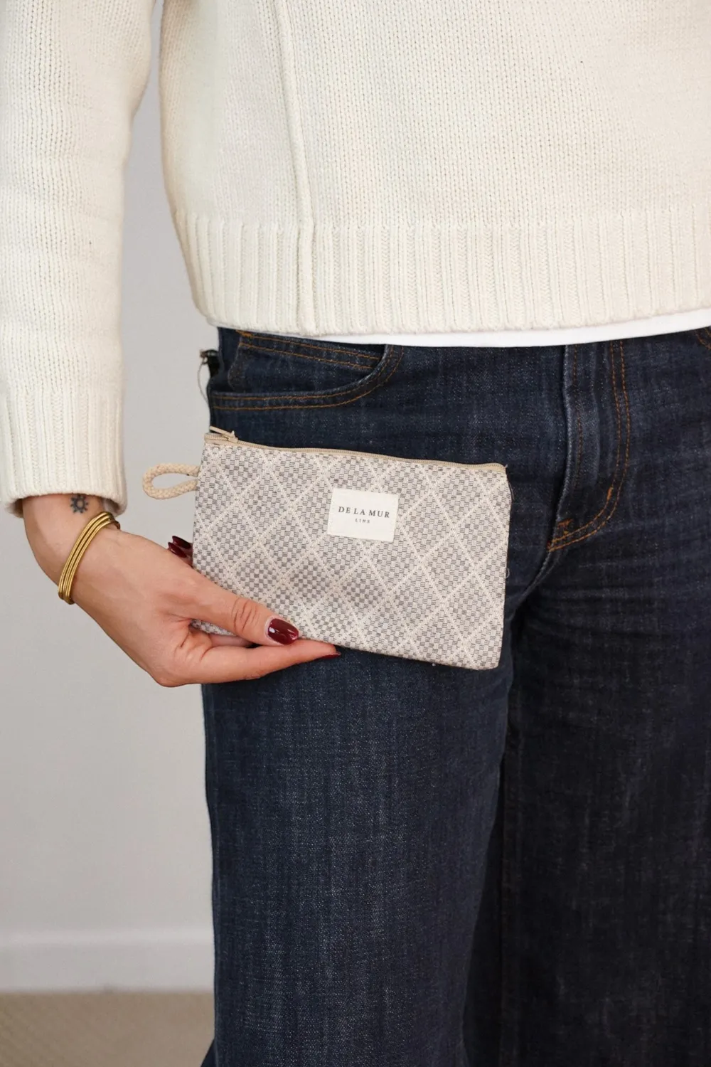 De La Mur Pant mini toalettmappe grå beige 17cm