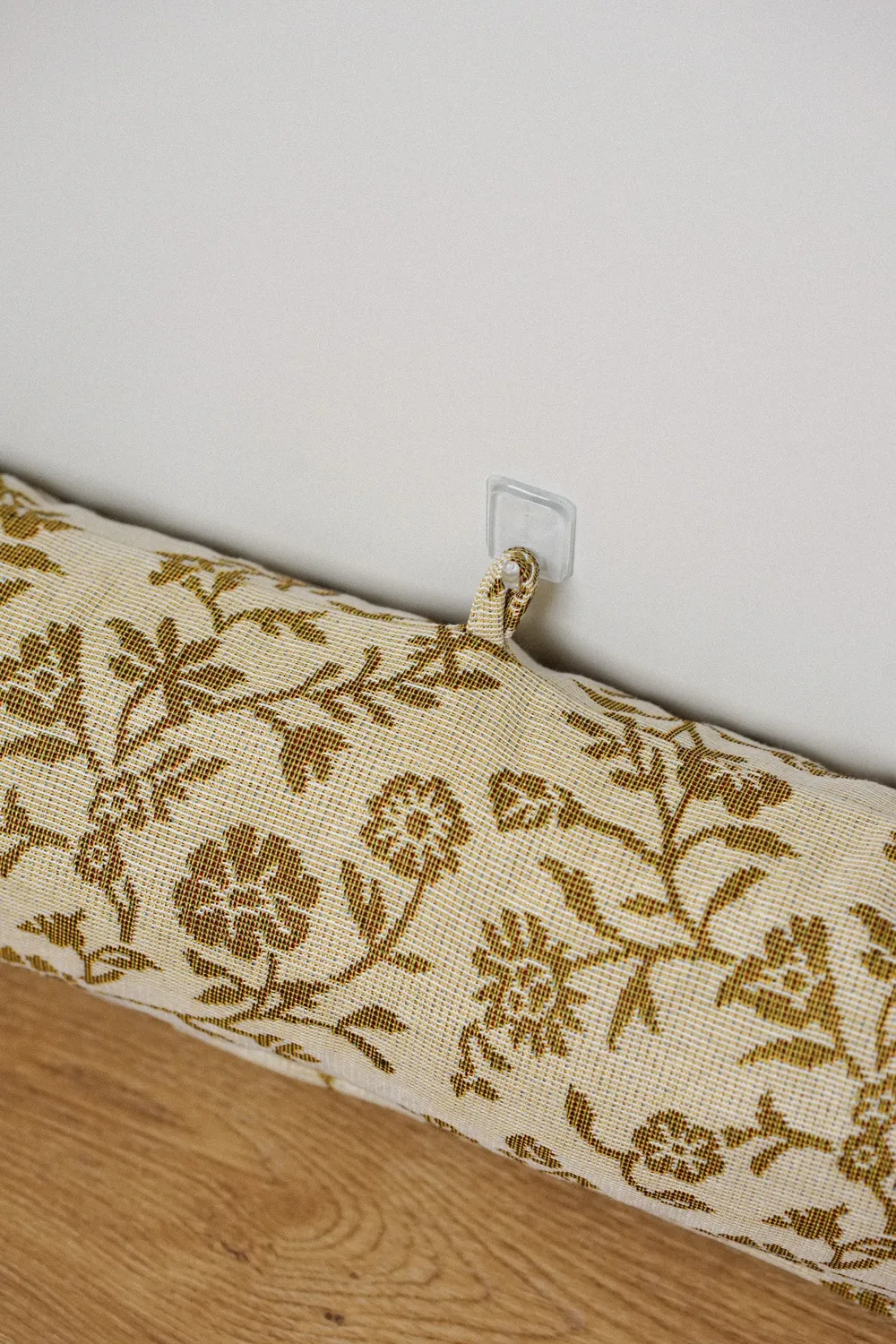 De La Mur Lem trekkstopper sennep floral 86 cm bomull