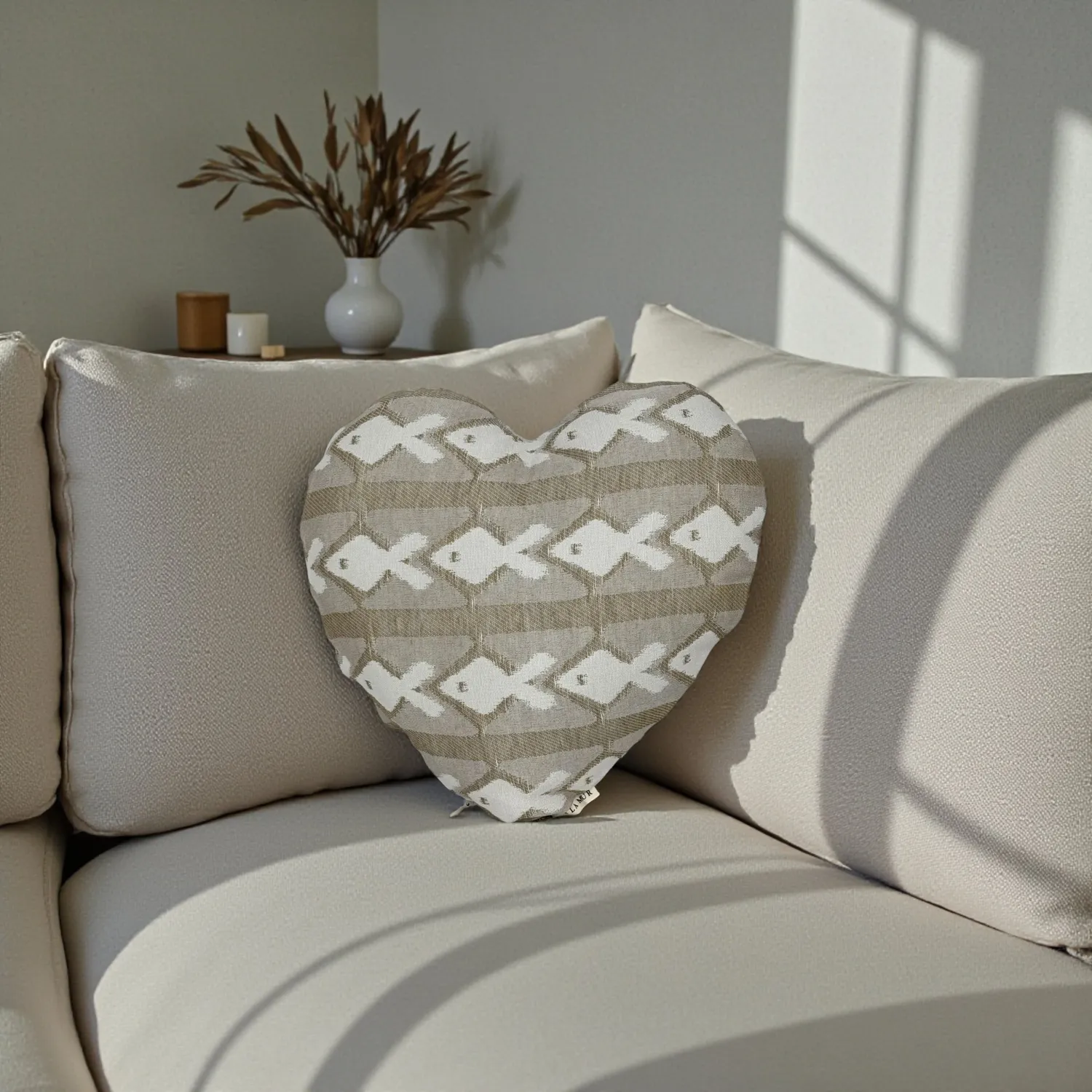 De La Mur Corazón Kai hjertepute 33x33 beige fisk