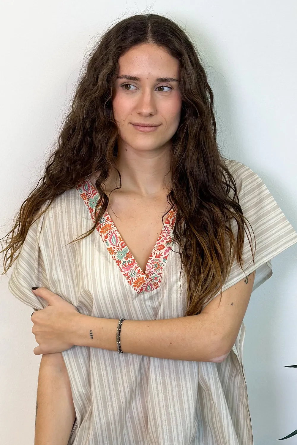 De La Mur Beach Aura kaftan grå stripet