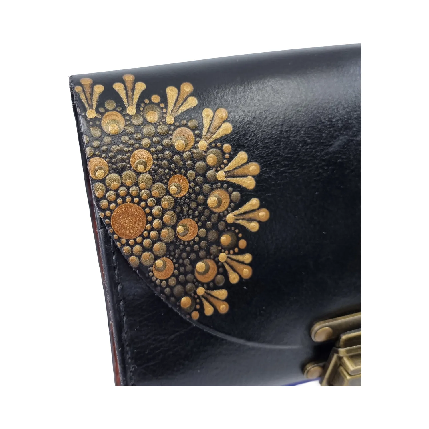 Julia Stray clutch 19x14x6 cm svart gullmandala unika