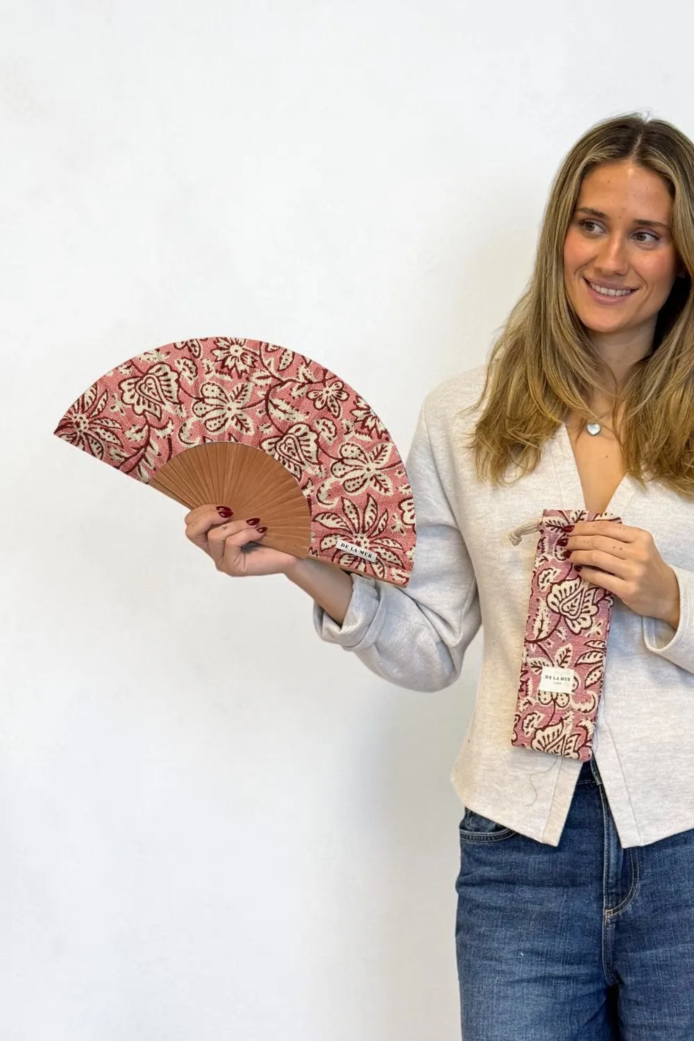 De La Mur Came vifte med etui – rosa blomstret