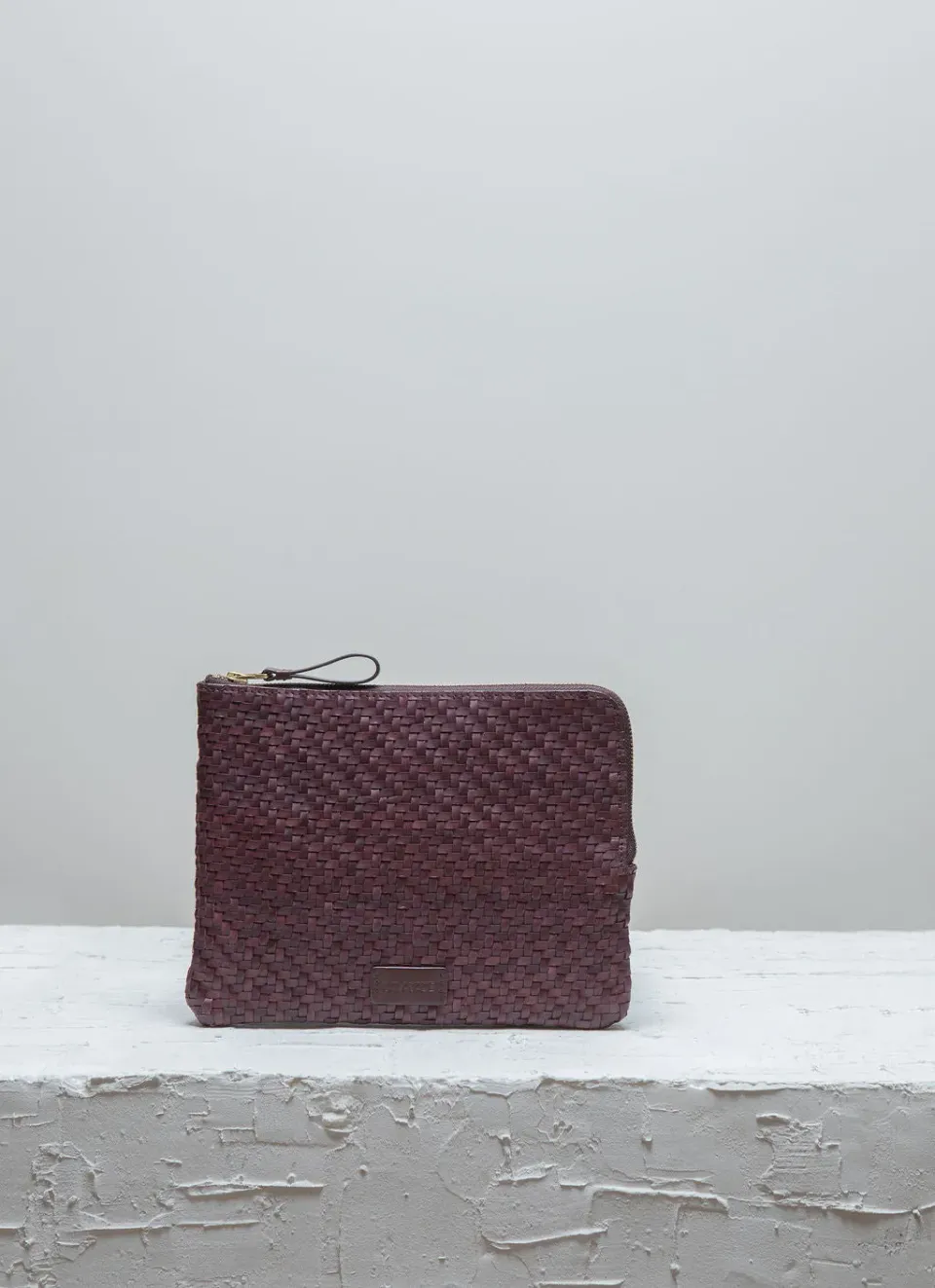 Cala Jade Batu S clutch mørk rød skinn 11 tommer