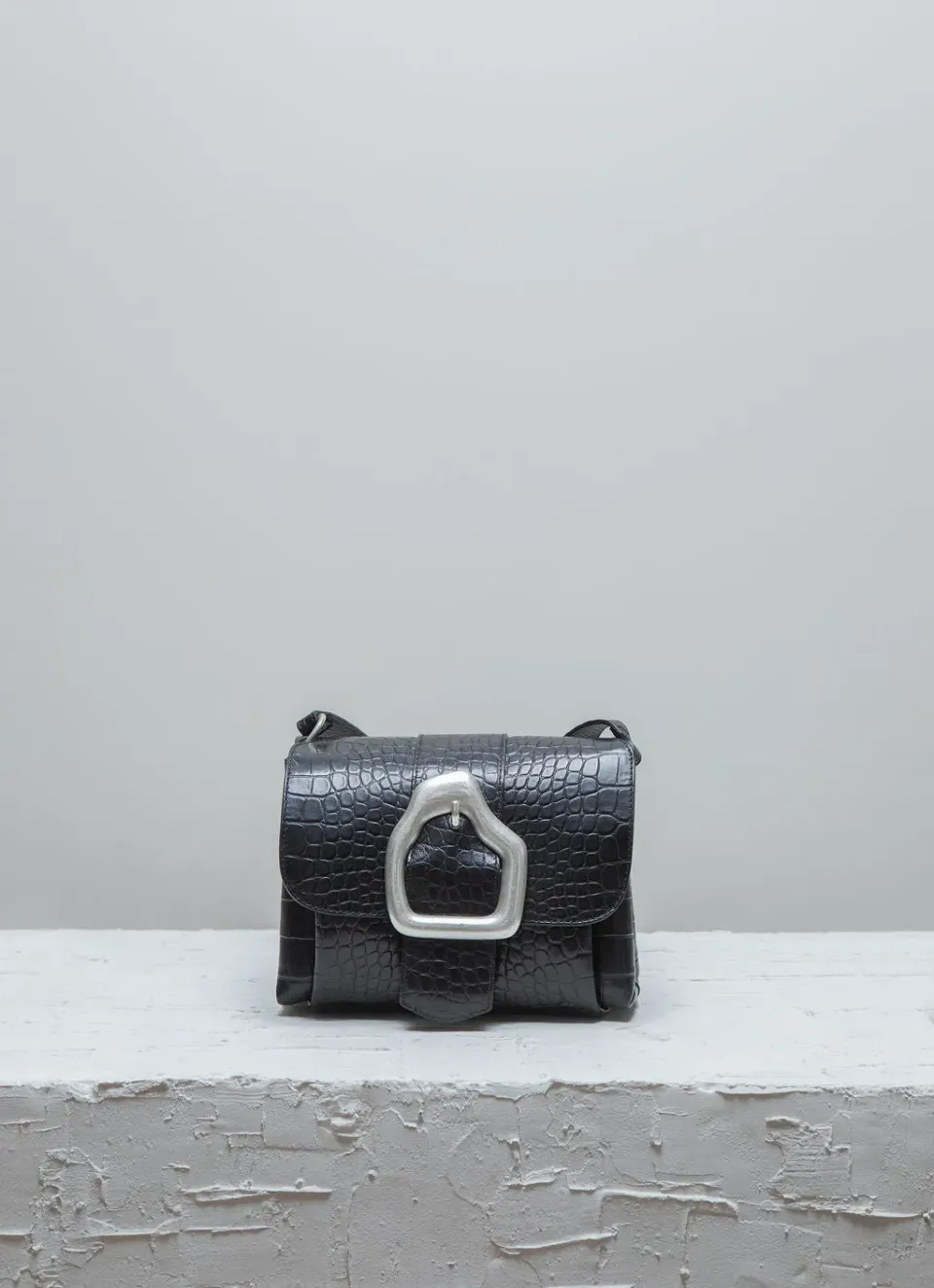 Cala Jade Nami Mini crossbody skulderveske Black Croco krokopreget