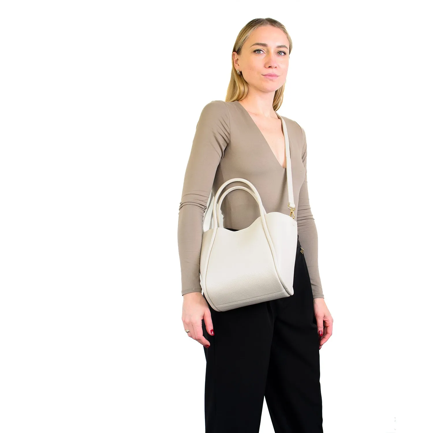 Latalia Florence M skulderveske svart skinn magnet
