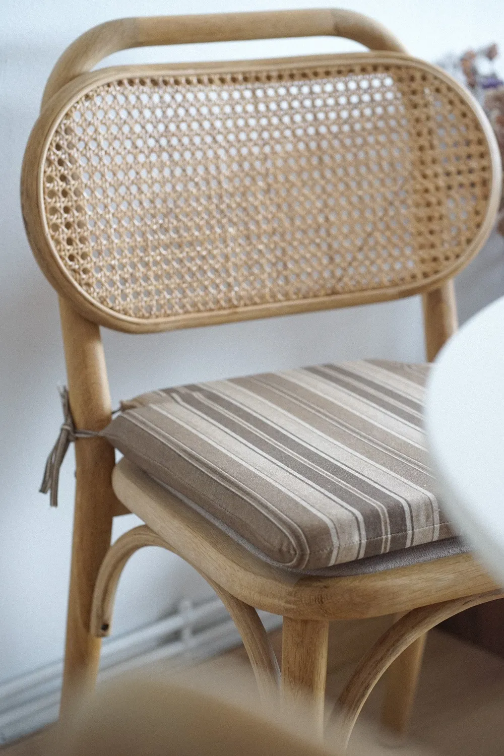 De La Mur Soro stolpute 40x40 cm beige stripet