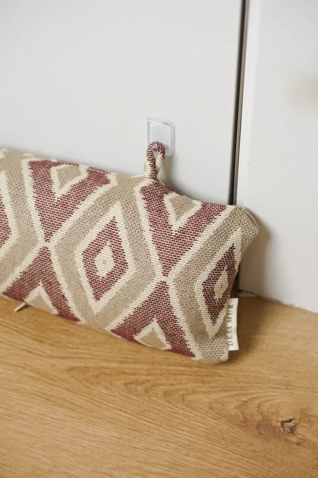 De La Mur Rani trekkstopper rød beige 86 cm