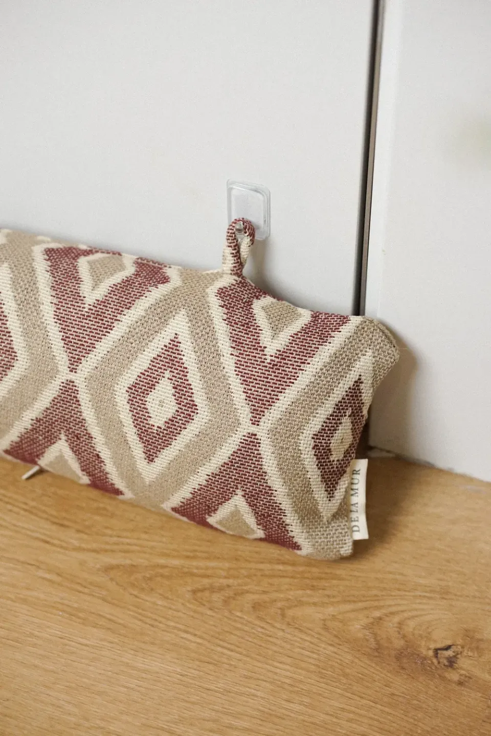 De La Mur Rani trekkstopper rød beige 86 cm